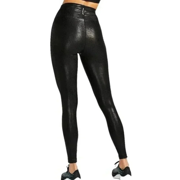 Peloton Show Up Digital Foil Leggings - Picture 8 of 11